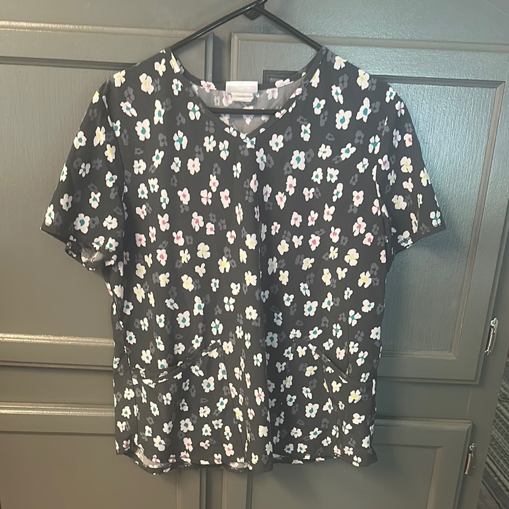 Floral Scrubstar Scrub Top